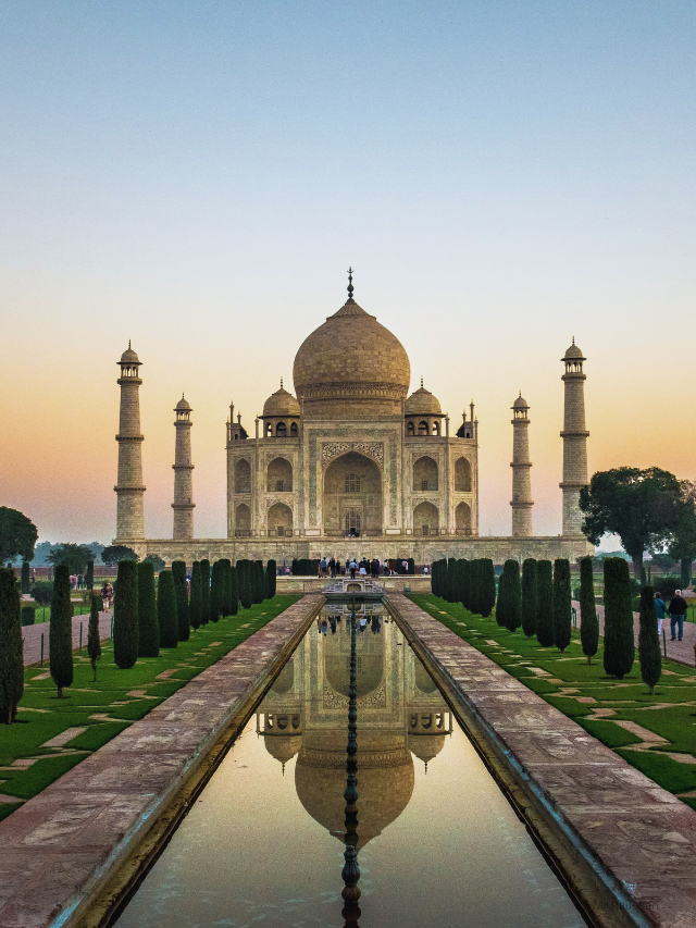 Top 5 places to visit in agra